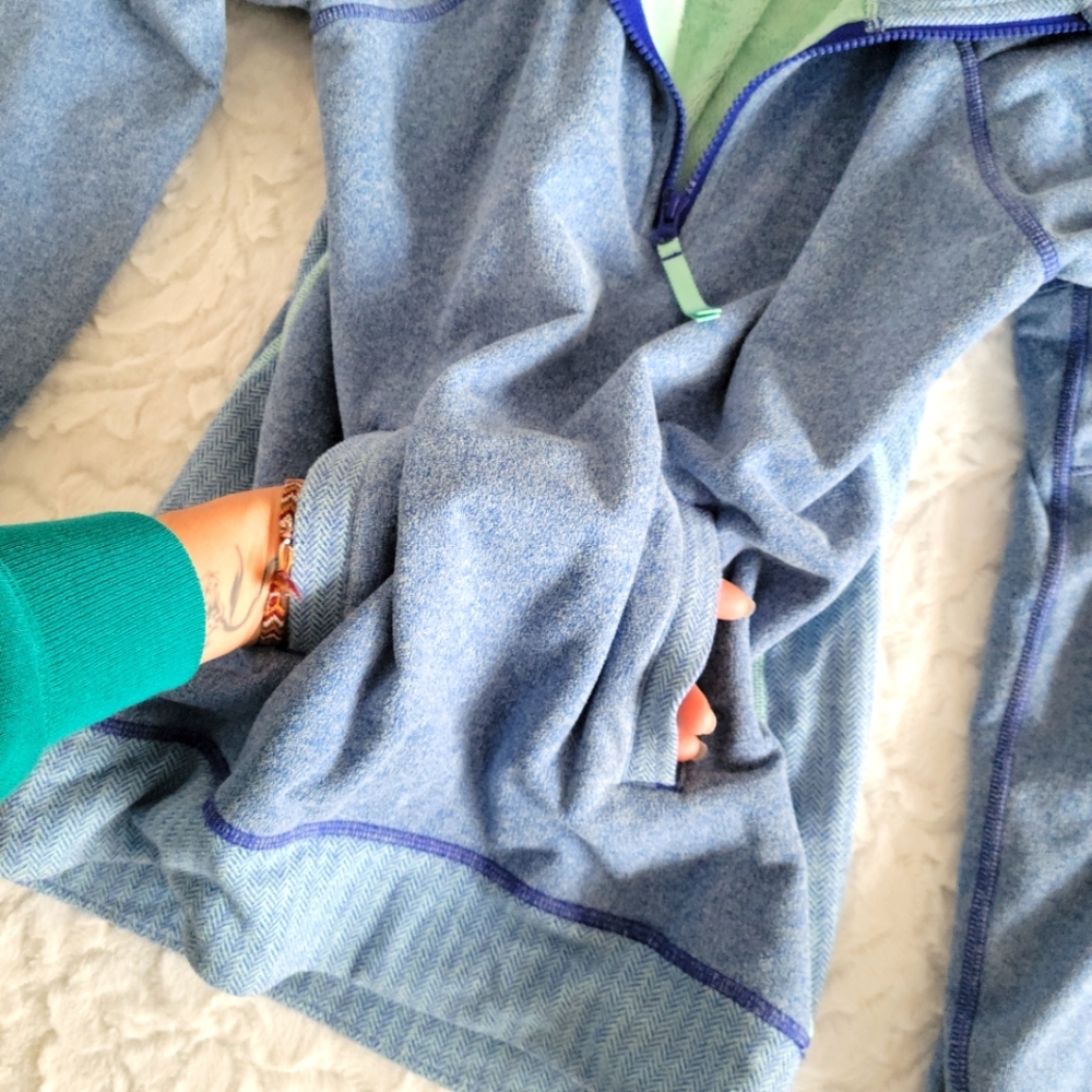Ivivva Jacket - Picture 4 of 8